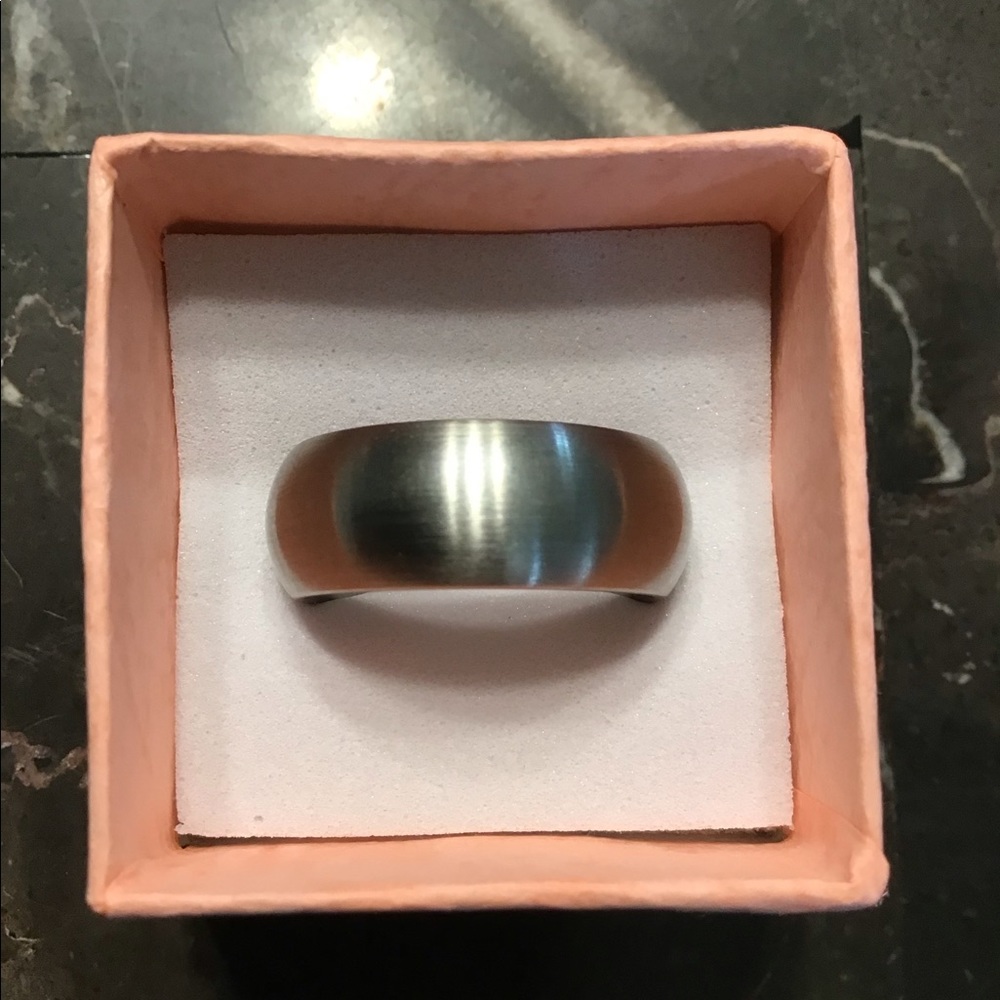 TeNo Stainless Ring size 6.25